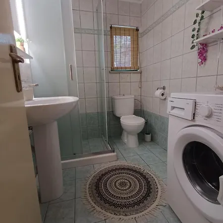 Libelloula's Google It リジア